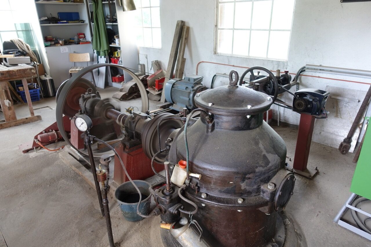 Generator und Technik des kleinen Wasserkraftwerks